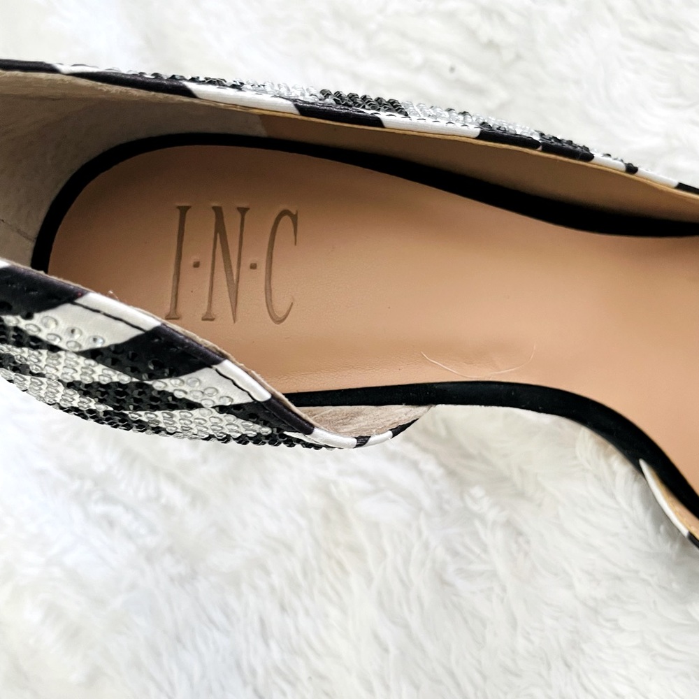 I-N-C black and white pumps